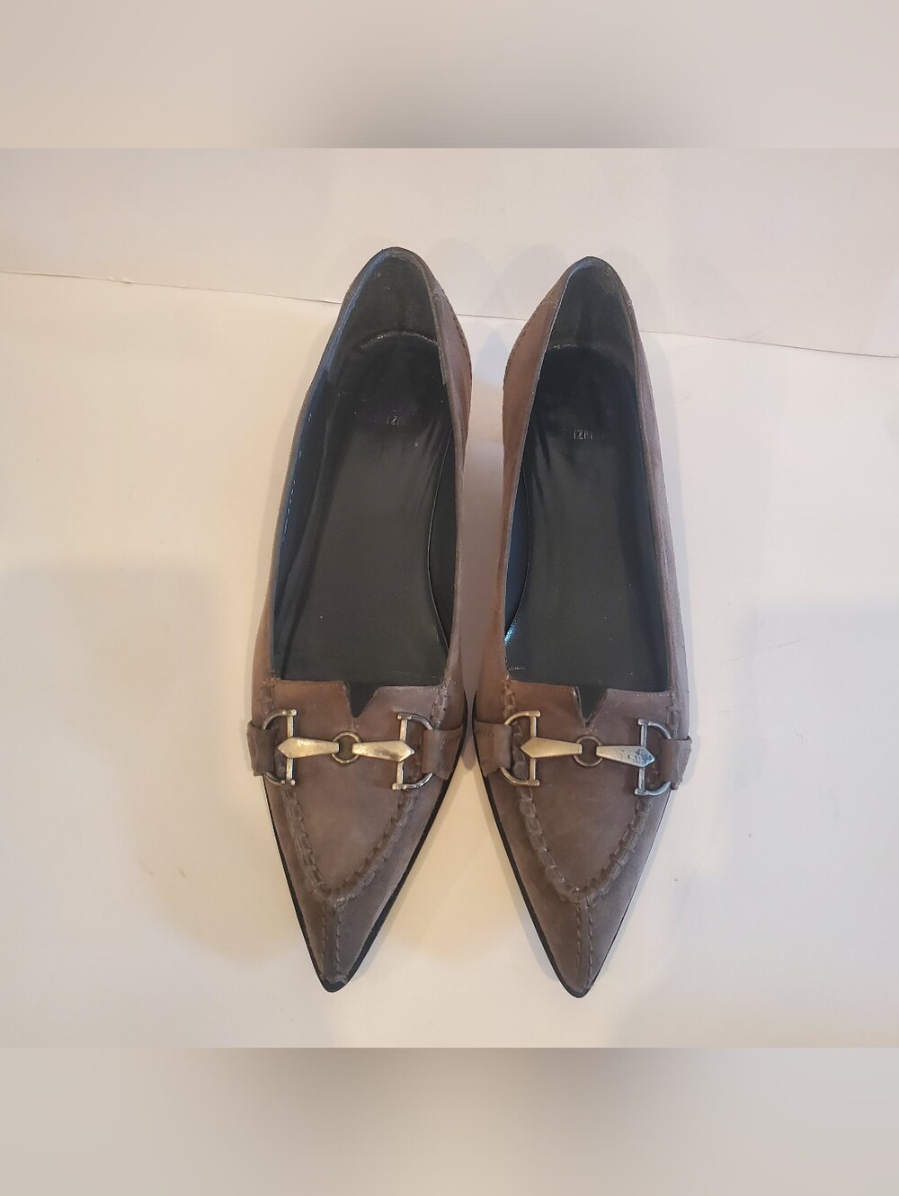Stuart Weitzman Y2K Horsebit Brown Suede Pointed Toe Kitten Heel Pumps Size 8